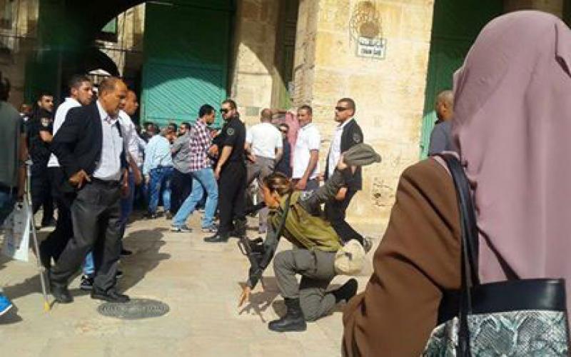 صور: شرطة الاحتلال ومستوطنون يقتحمون الأقصى