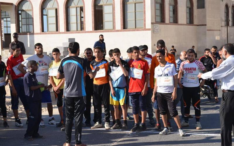 بالصور: شؤون اللاجئين بدير البلح تنظم سباق الضاحية