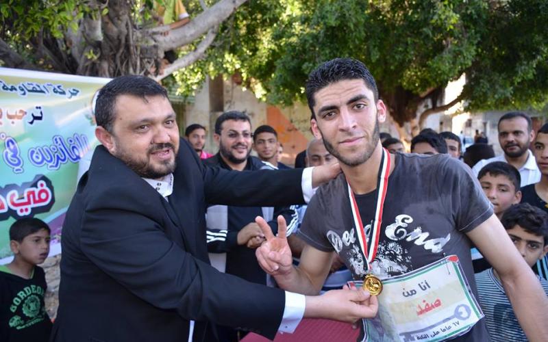 بالصور: شؤون اللاجئين بدير البلح تنظم سباق الضاحية