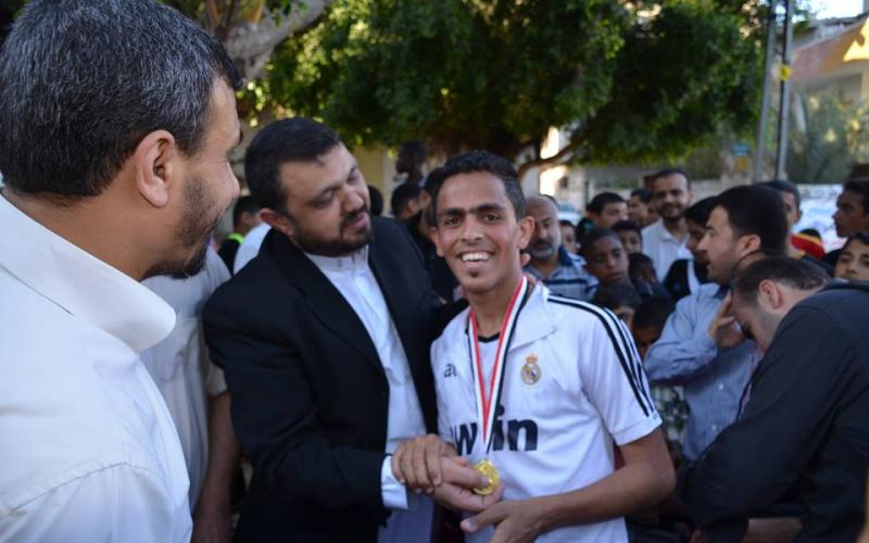 بالصور: شؤون اللاجئين بدير البلح تنظم سباق الضاحية