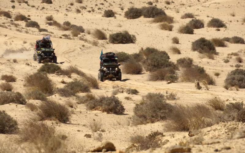 صور:نهاية الرحلة الروسية "في عمق الصحراء"