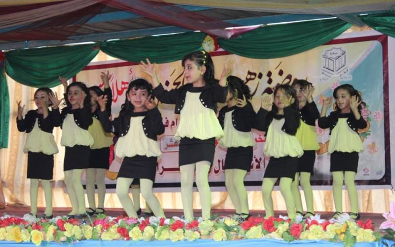 صور: حفل تخرج روضة "زهرة الحنون" ببيت حانون