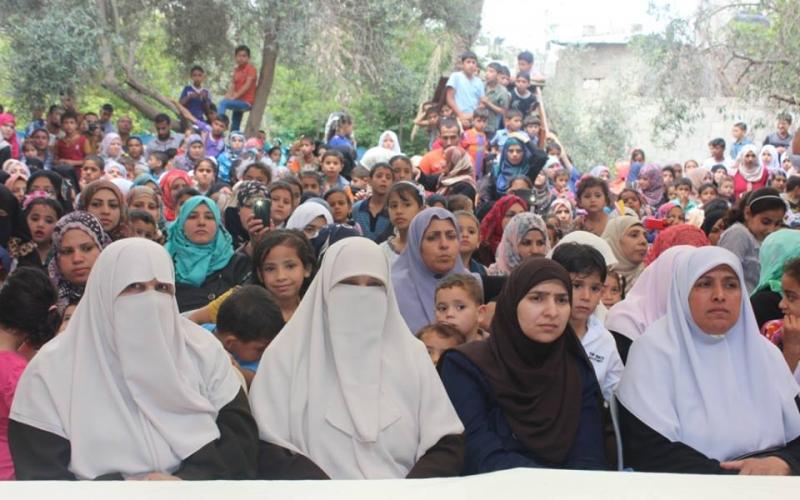 صور: حفل تخرج روضة "زهرة الحنون" ببيت حانون