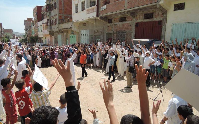 صور: مسيرة بالمغرب ضد الأحكام على مرسي