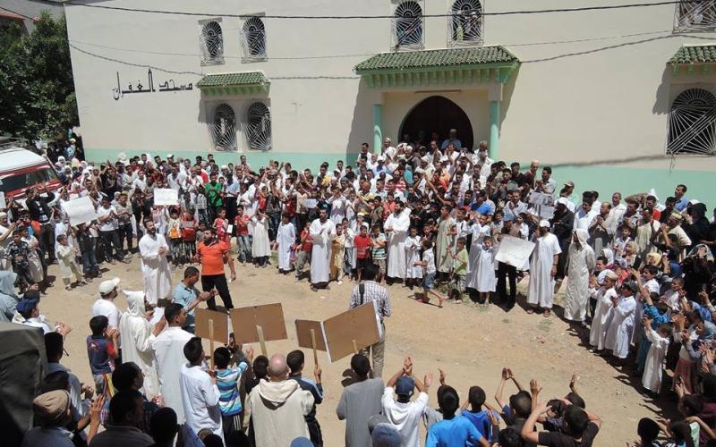 صور: مسيرة بالمغرب ضد الأحكام على مرسي