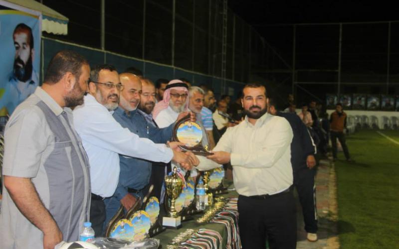 صور: حماس تختتم بطولة المقادمة الكروية