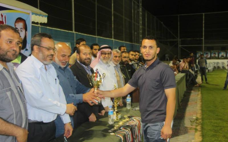صور: حماس تختتم بطولة المقادمة الكروية