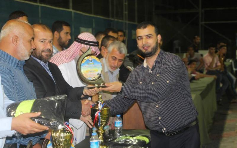 صور: حماس تختتم بطولة المقادمة الكروية