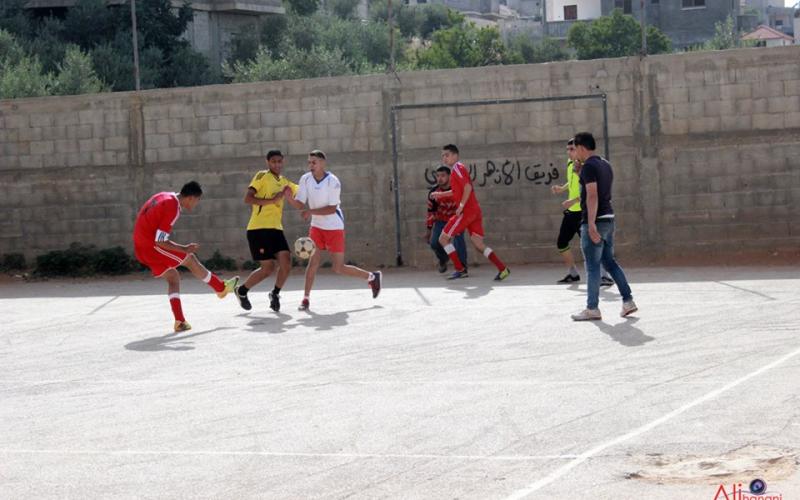 صور: دوري الأزهر الكروي بنابلس