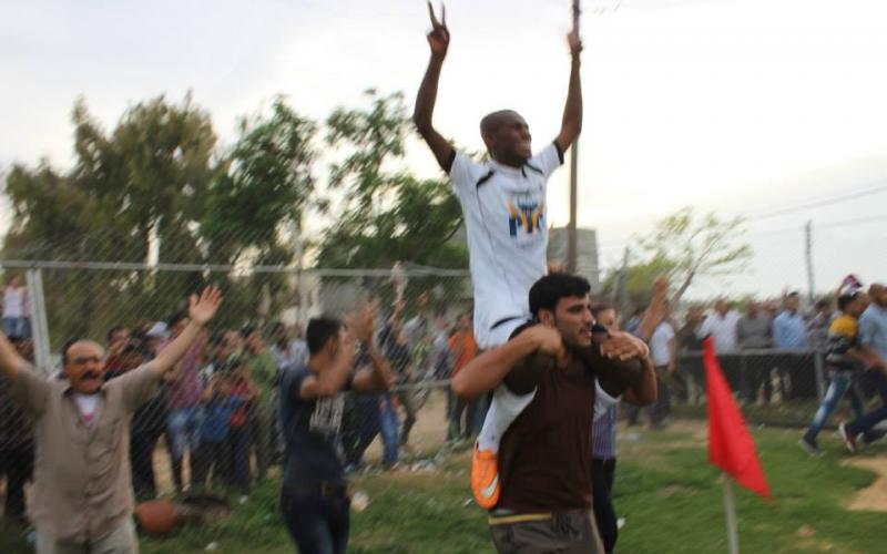 بالصور: أبو هولي يهنئ المغازي ويؤكد دعمه للفريق‎