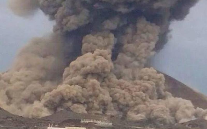صور: قصف عنيف لمواقع الحوثيين باليمن