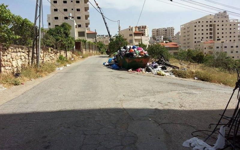 صور: تراكم القمامة يزعح أهالي الخليل