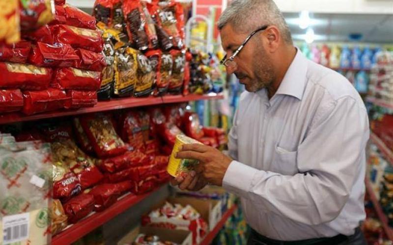 صور: حملة لمباحث التموين في خانيونس