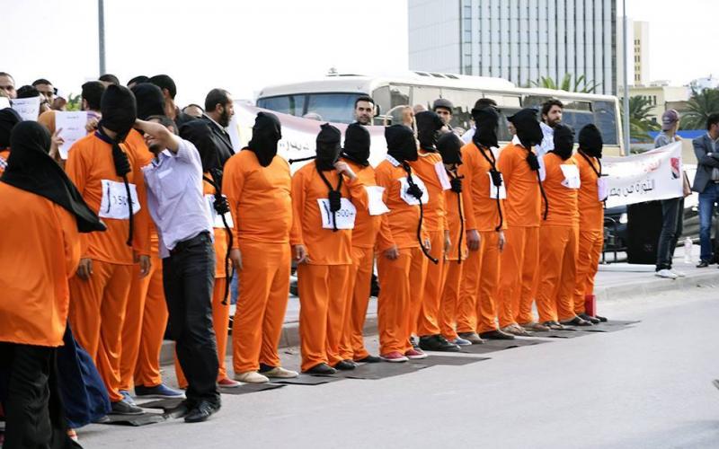 صور: مظاهرات بتونس ضد أحكام الإعدام بمصر