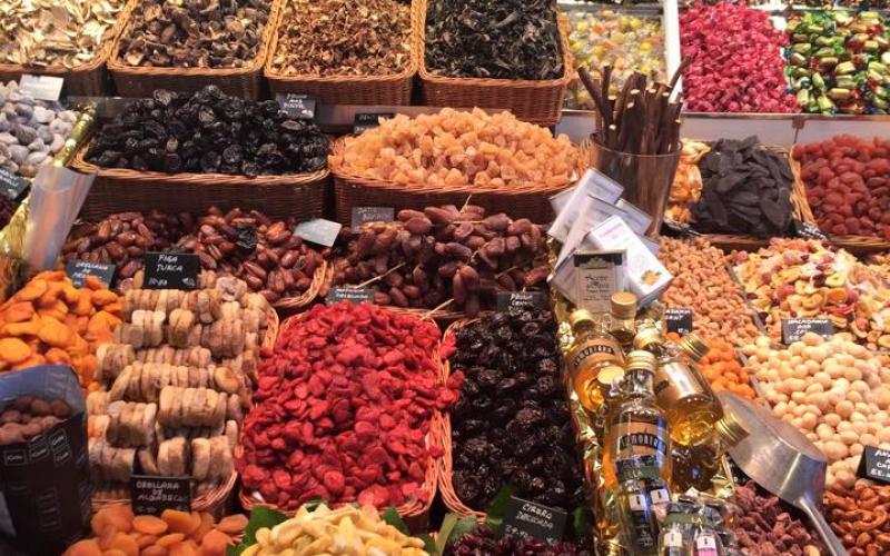 صور: سوق لابوكوريا في مدينة برشلونة