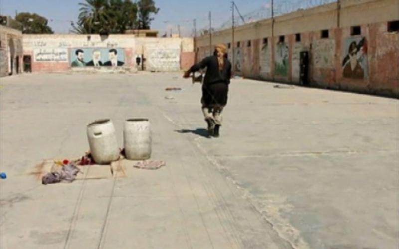 صور: تنظيم الدولة يدمر سجن تدمر العسكري