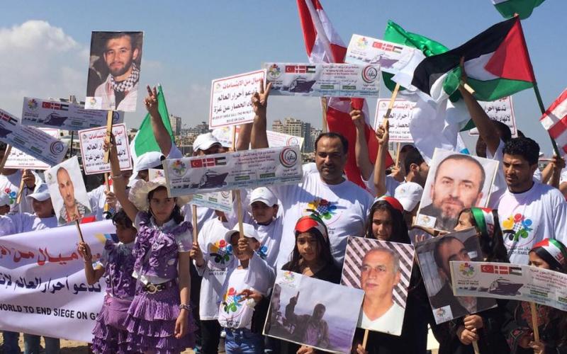 بالصور: مسيرة بحرية في غزة إحياء لذكرى مرمرة