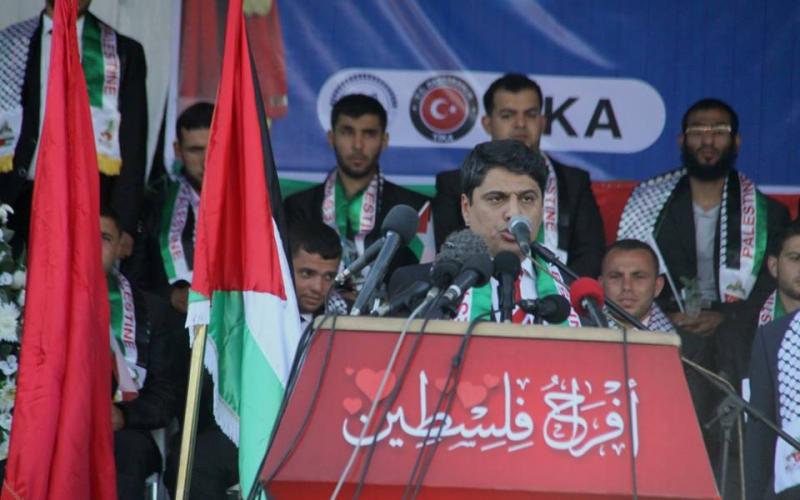 صور: حفل زفاف 4000 عريس بغزة