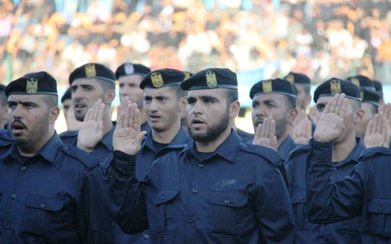 صور..تخريج أول دفعة من كلية الشرطة بحضور هنية