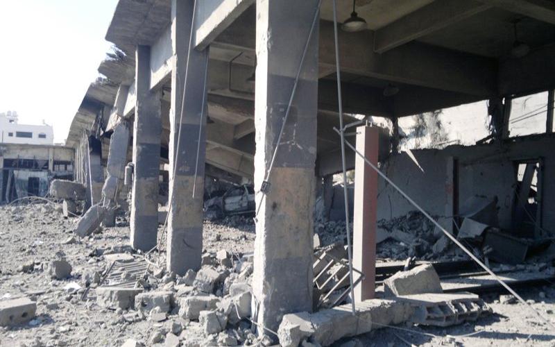 صور.. قصف عنيف لموقع السرايا الحكومي بغزة