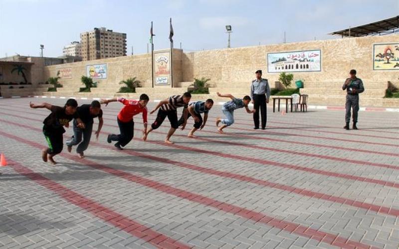 صور: اختبار لياقة للمتقدمين لوظائف الداخلية