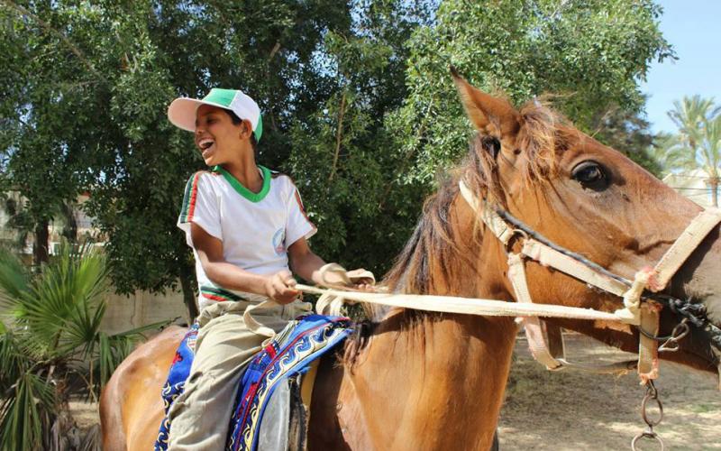 بالصور: انطلاق مخيمات "جيل العودة" بغزة