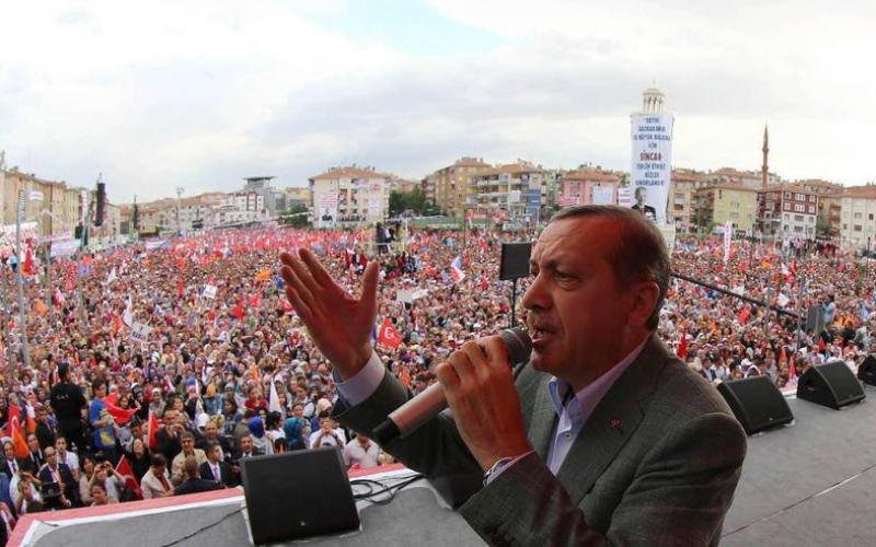 صور: مئات الآلاف تأييداً لأردوغان بأنقرة