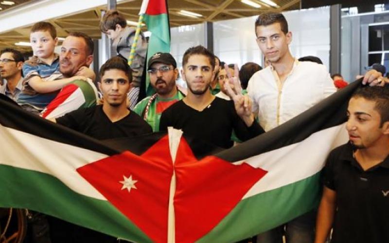 بالصور: استقبال حافل "للفدائي" بالأردن