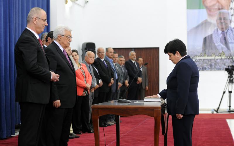 بالصور: بالأسماء: حكومة الوحدة ترى النور