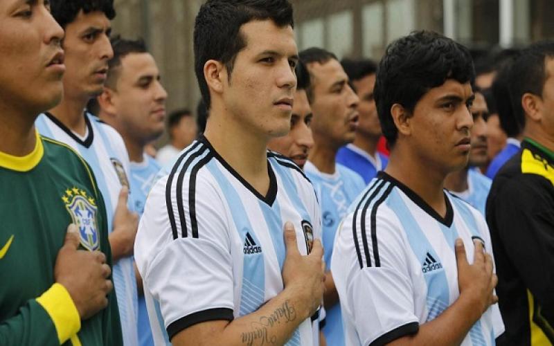 صور: البيرو تطلق كأس العالم للسجناء
