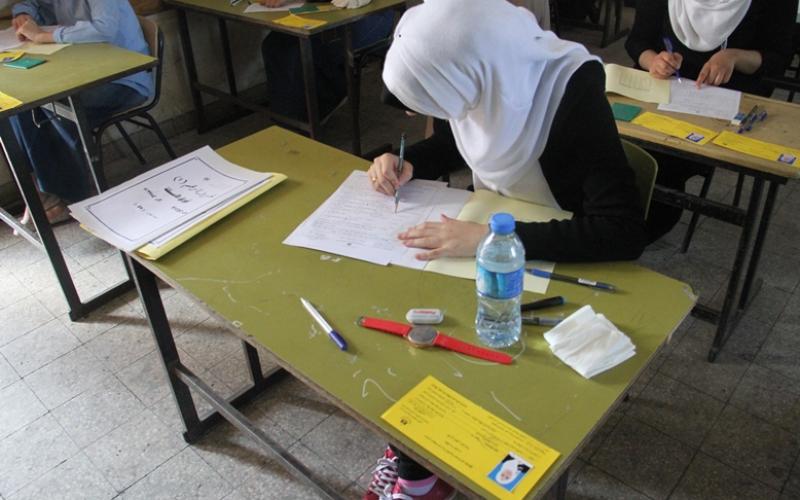 صور: بدء امتحان الثانوية العامة في غزة