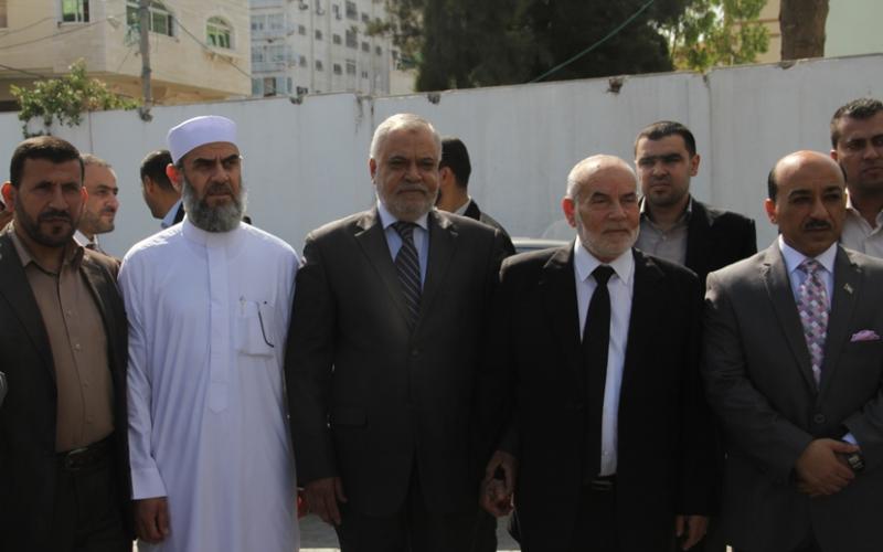 صور: بحر والوزراء الجدد يتفقدون التوجيهي
