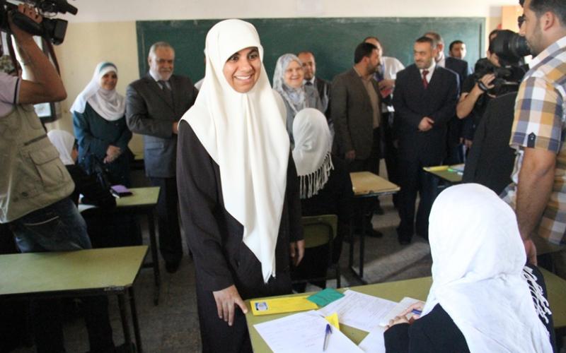 صور: بحر والوزراء الجدد يتفقدون التوجيهي