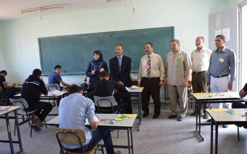 صور: انطلاق اليوم الأول للتوجيهي بخانيونس