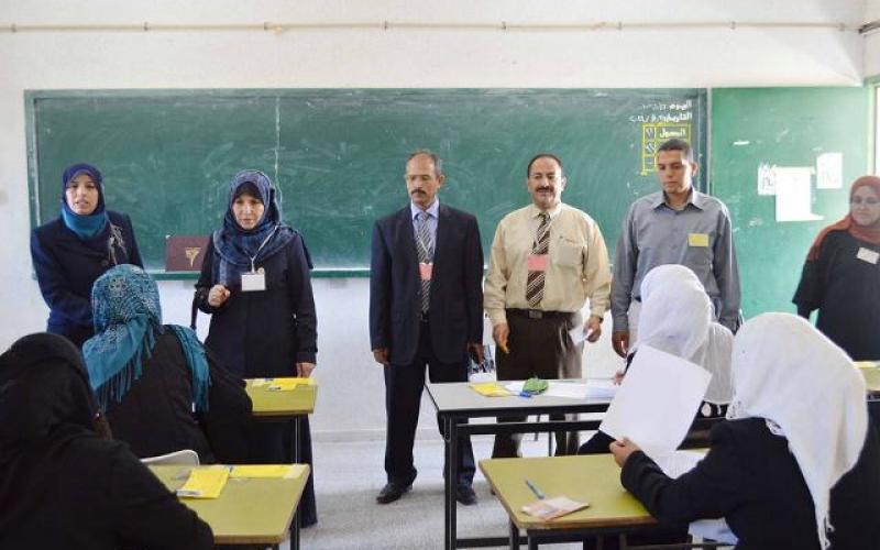 صور: انطلاق اليوم الأول للتوجيهي بخانيونس