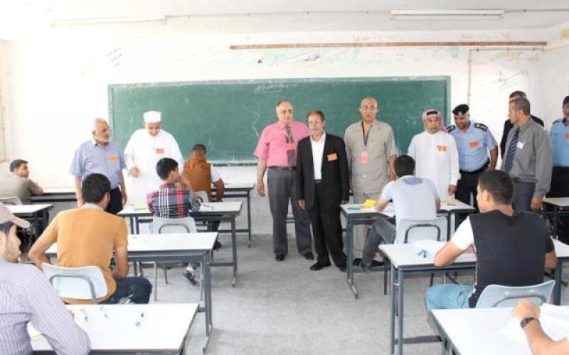 صور: انطلاق اليوم الأول للتوجيهي بخانيونس