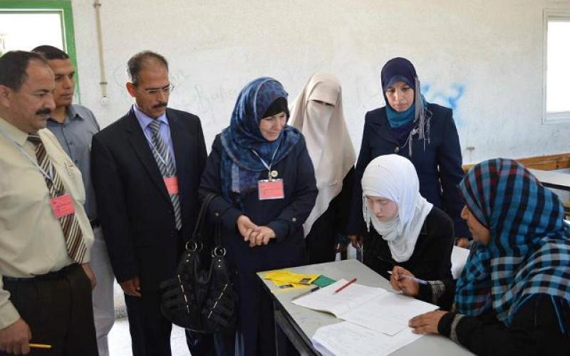 صور: انطلاق اليوم الأول للتوجيهي بخانيونس