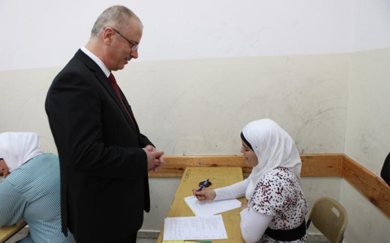 صور: امتحان الثانوية العامة بنابلس‎