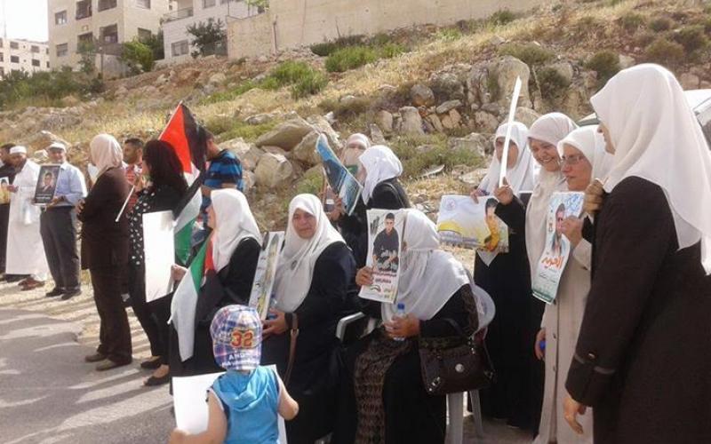 بالصور: ارتياح بين طلبة التوجيهي باليوم الأول