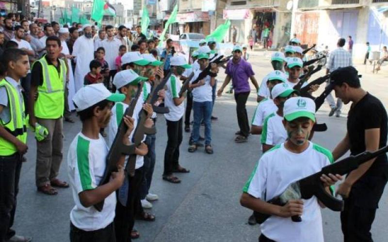 صور: وقفة تضامنية مع الأسرى بخانيونس
