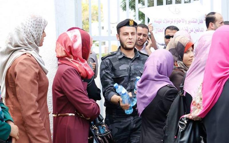 صور: وقفة احتجاجية على قمع الصحفيين بالضفة