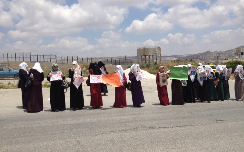 صور: وقفة ضد الاعتقال السياسي بنابلس‎