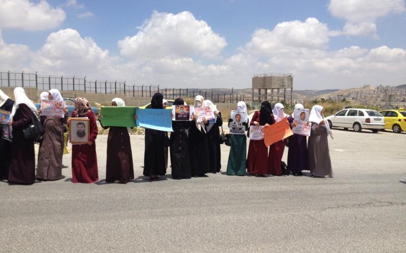 صور: وقفة ضد الاعتقال السياسي بنابلس‎
