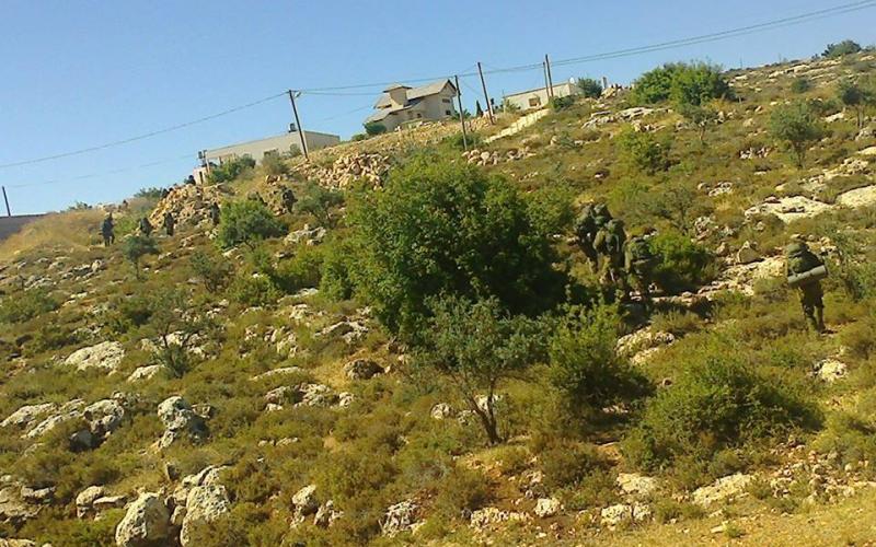 صور: جانب من حملات الدهم التي ينفذها المحتل