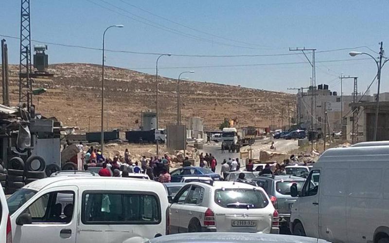 صور: إغلاق مداخل الخليل ومواصلة البحث