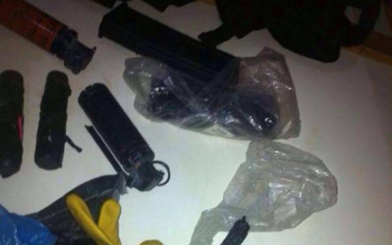 صور: أسلحة يزعم الاحتلال العثور عليها بنابلس
