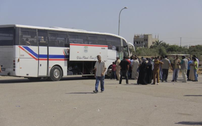 صور: معاناة مرضى غزة على معبر رفح