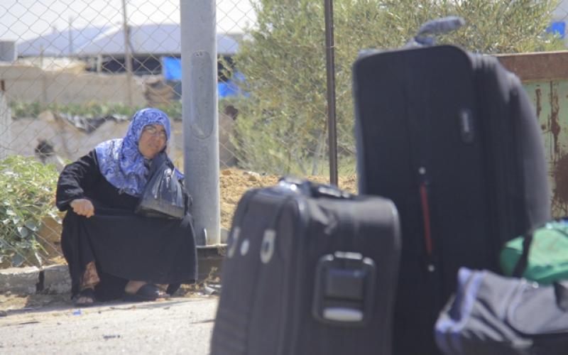 صور: معاناة مرضى غزة على معبر رفح