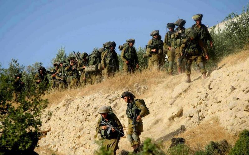 بالصور: الخليل أشبه بمنطقة عسكرية مغلقة