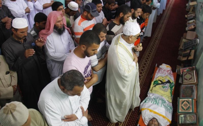 صور: تشييع جثمان الشهيد "مسعود" برفح